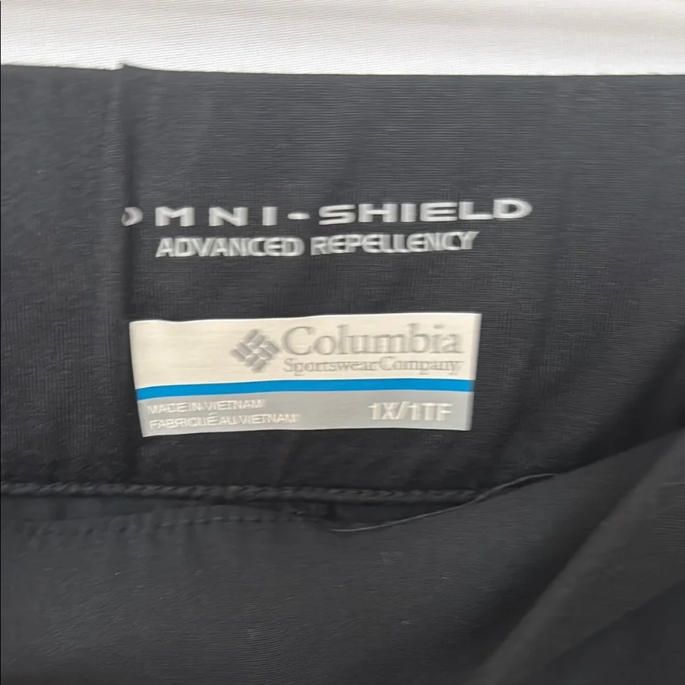 Columbia Chic Black Skort with Side Drawstrings - Picture 2 of 5